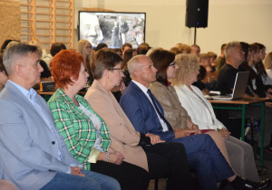 Zdjęcie 11 na 33
